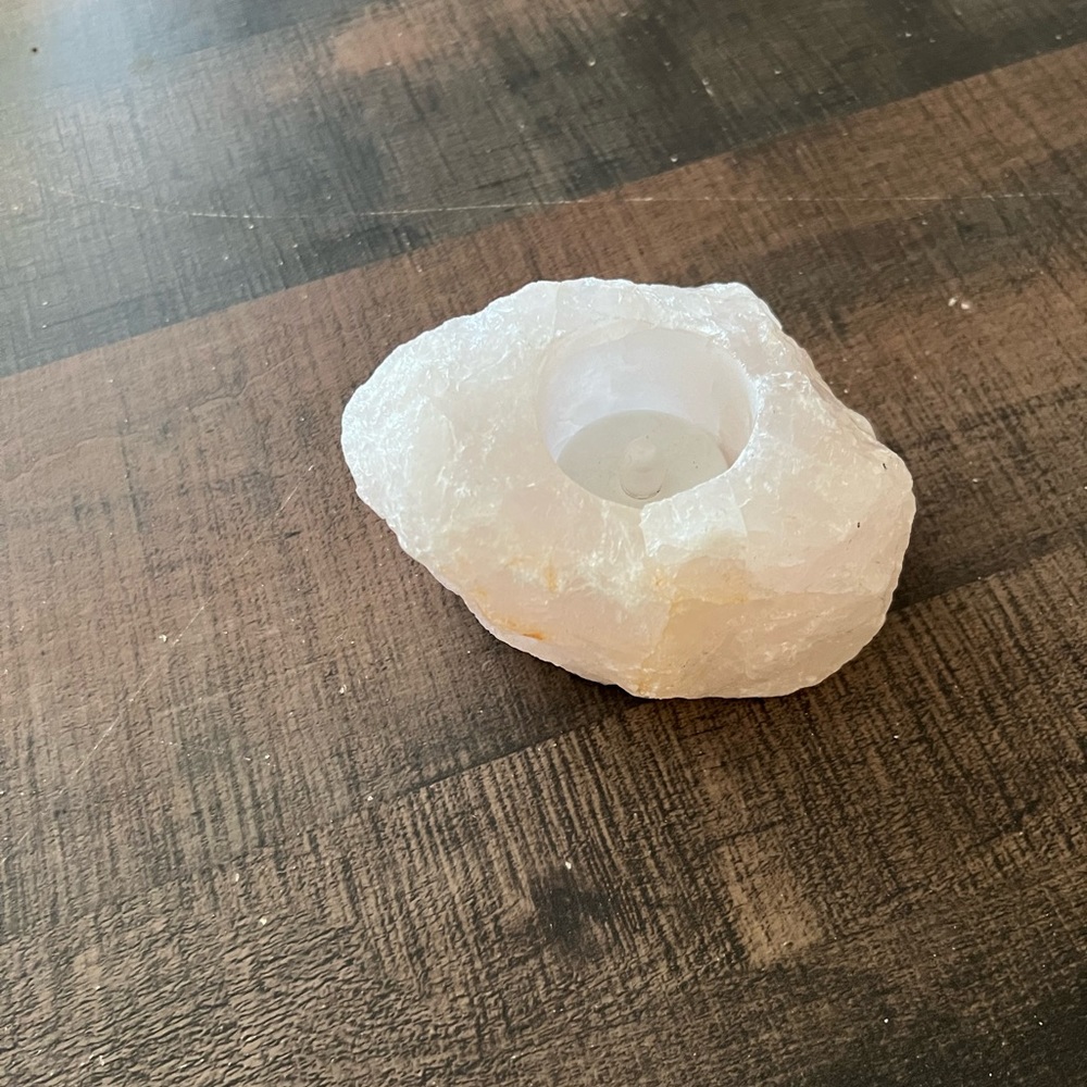 Rose quartz candle holder